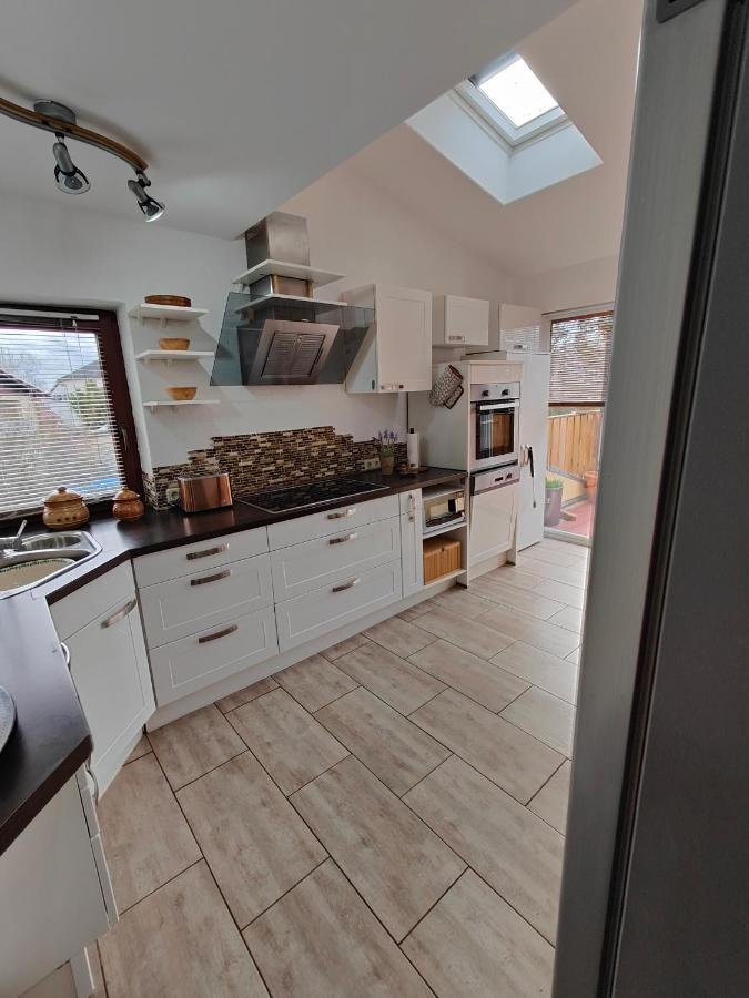 Komfort Ferienwohnung Biene Sarrebruck Exterior foto